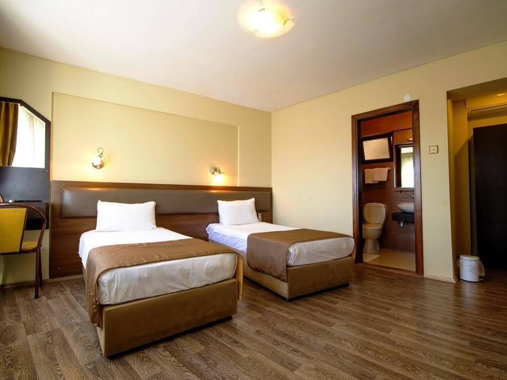 Hotel Temizay 3*